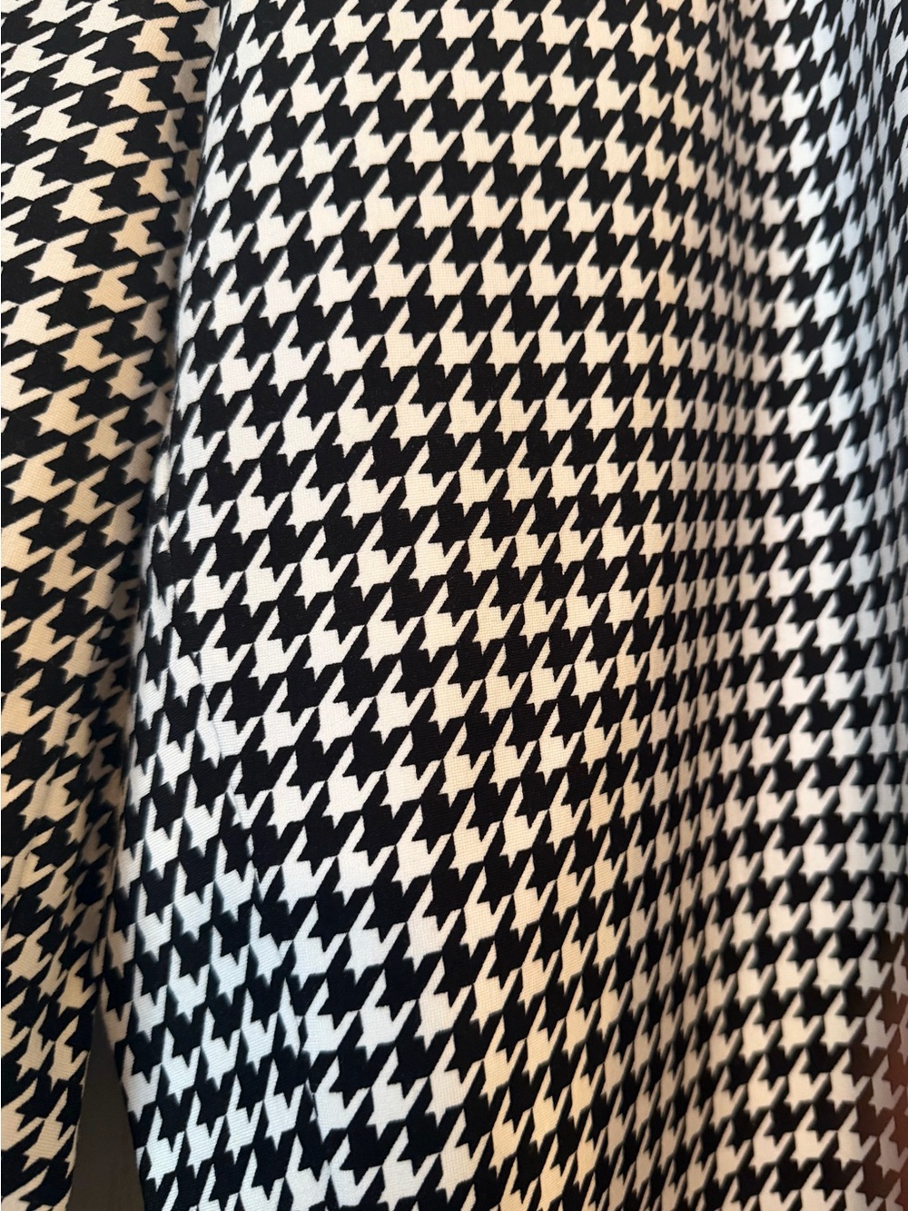Classic Houndstooth Black & White Women's